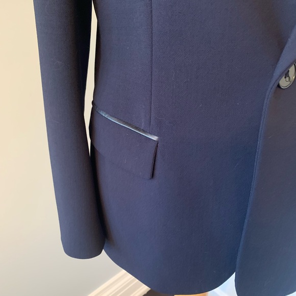 COPY - $495 Ralph Lauren black label navy blazer w/ leather trim size 8 - Picture 2 of 7